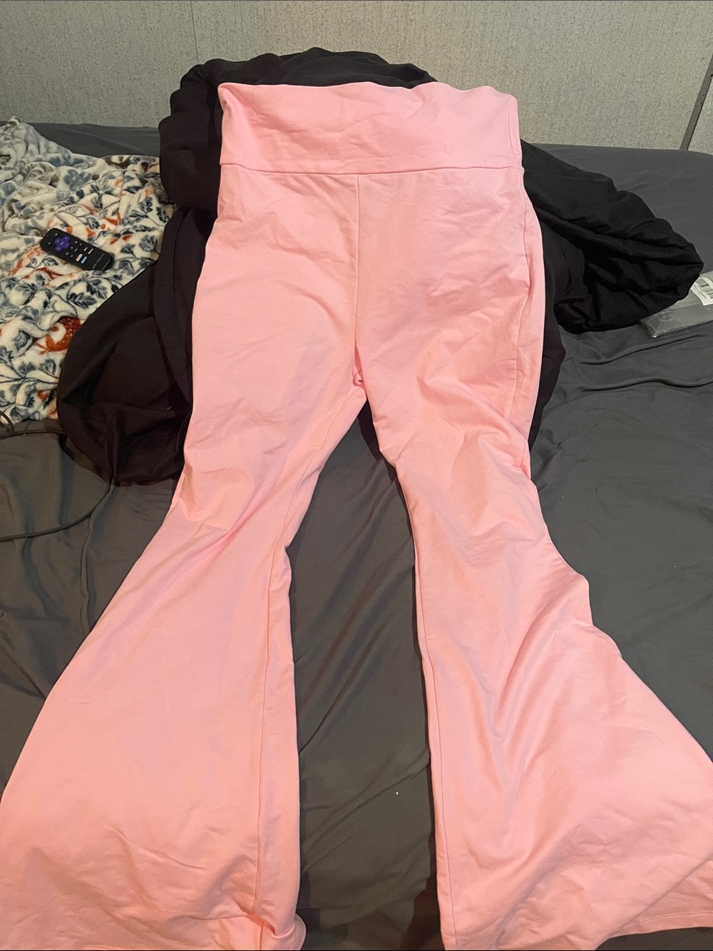 Edikted Pink High-Waist Flare Leggings